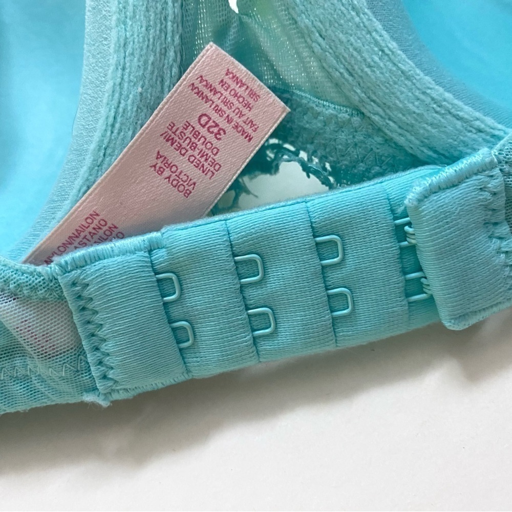 Victoria’s Secret - Body By Victoria Lined Demi Bra - Picture 7 of 8